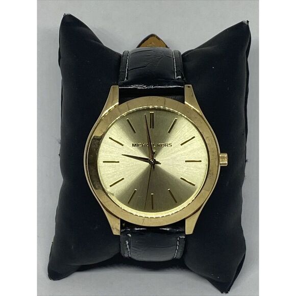 Michael Kors Runway MK3179 Women's Black Leather Analog Dial Quartz Watch XR736 - Picture 3 of 12